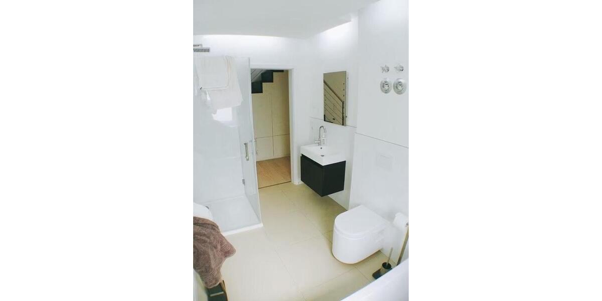 Dachgeschoßwohnung Bruchköbel - 2 Zimmer, 75 m&sup2;, 1.100&euro; | Angebot:26264073