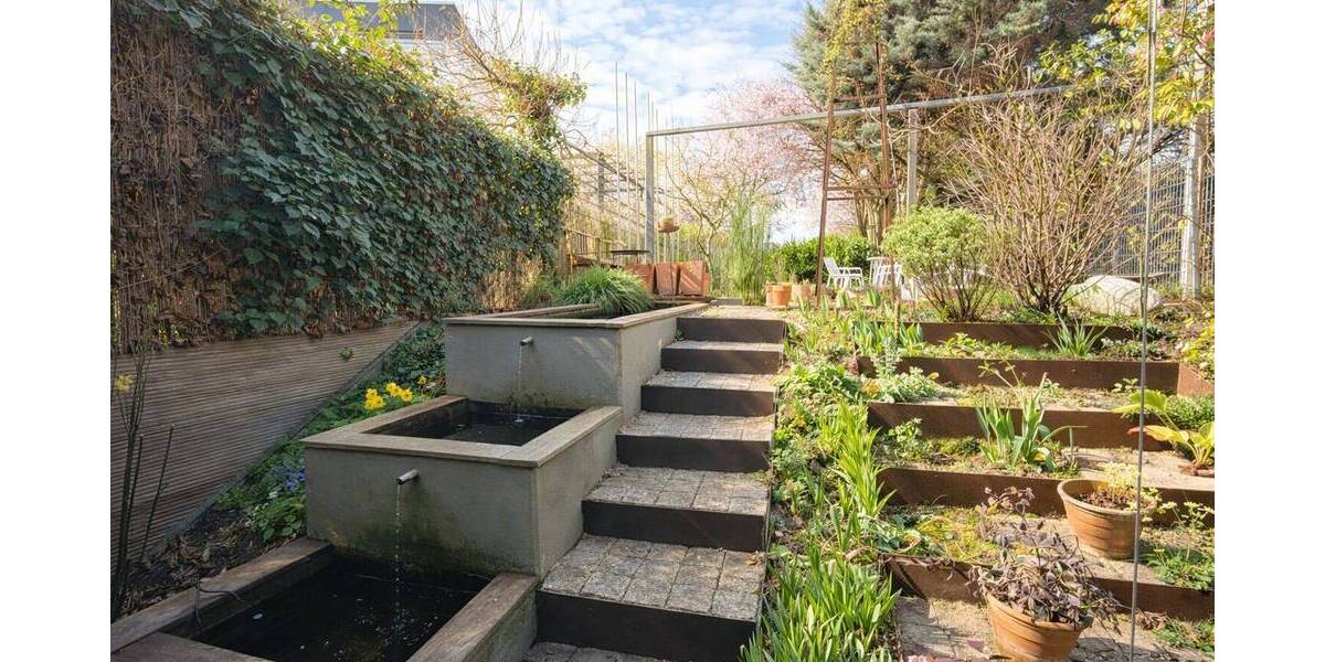 Reihenmittelhaus Frankfurt am Main Ginnheim - 4 Zimmer, 155 m&sup2;, 1.120.000&euro; | Angebot:25926993