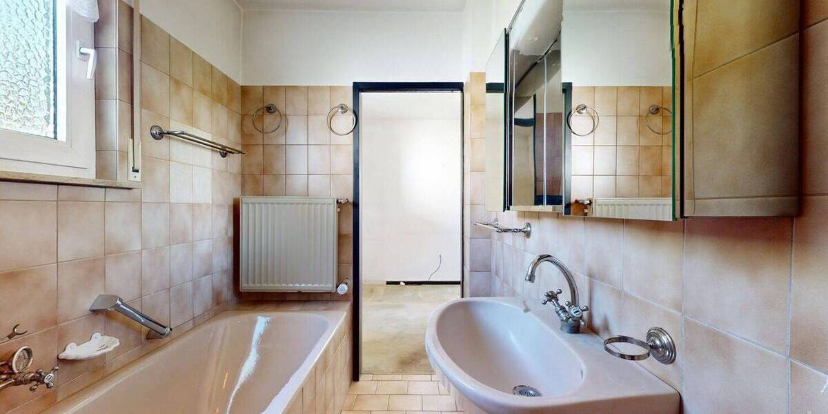 Reihenendhaus Frankfurt am Main Niederursel - 3 Zimmer, 104 m&sup2;, 650.000&euro; | Angebot:26170557