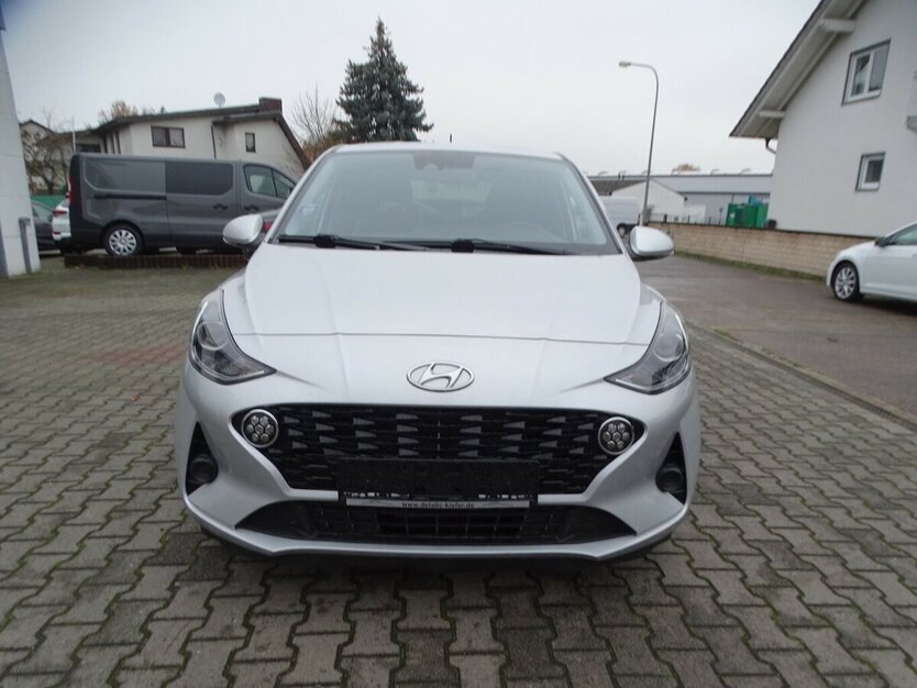 Hyundai i10 1,0l Edition 30 Klima, Spurhalteassistent, App 35.424 km 11.790 € Rodgau 63110