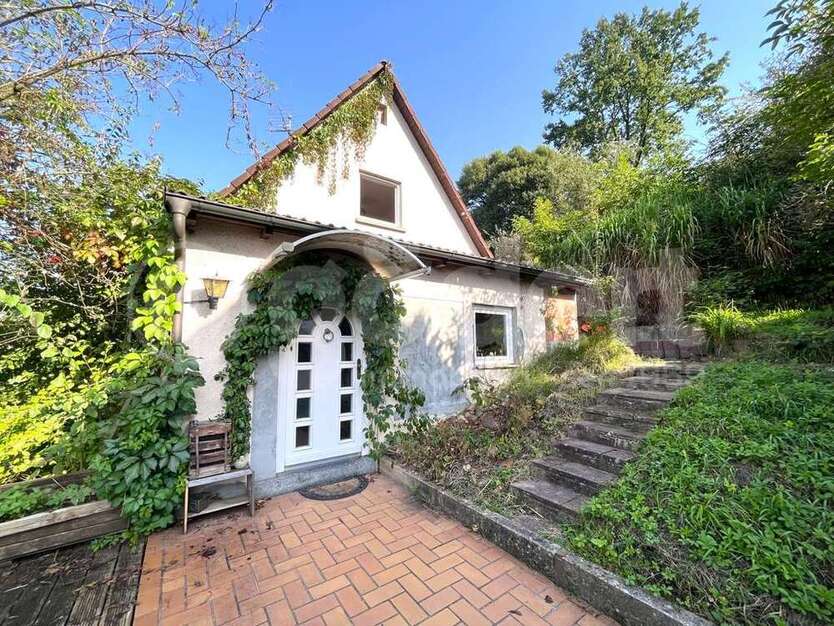 Haus zum Kaufen in Aschaffenburg 275.000 € 123 m²