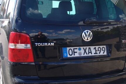 VW Touran 196.000 km 1.000 &euro; Offenbach 63069