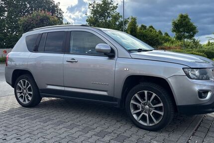 Jeep Compass 190.000 km 6.900 &euro; Frankfurt am Main 60437