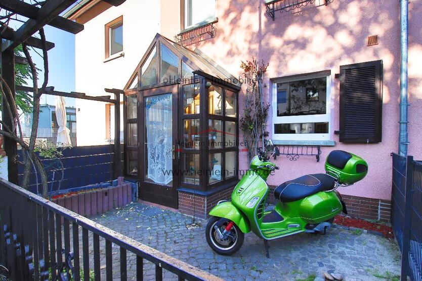 Charmantes Reihenmittelhaus 5 ZKBB* tgl.Badezimmer* kleiner Garten* Gartenhütte* Frankfurt-Gallus 5 zimmer