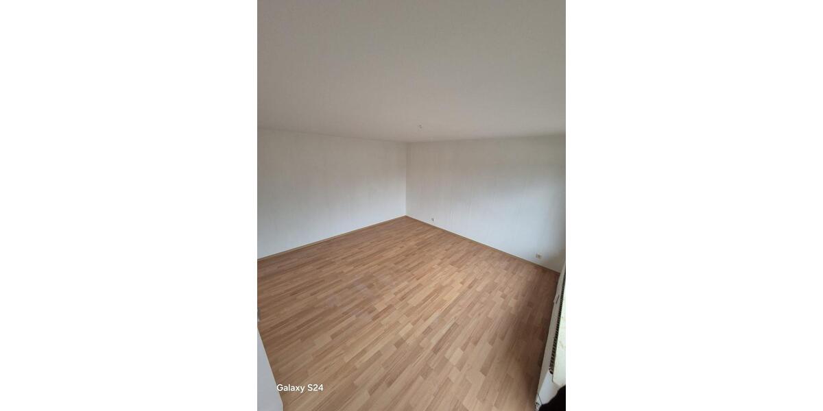 Etagenwohnung Groß-Gerau Gerau - 5 Zimmer, 100 m&sup2;, 1.650&euro; | Angebot:24888589