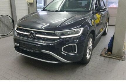 VW T-Roc 90.481 km 19.670 &euro; Frankfurt 60326