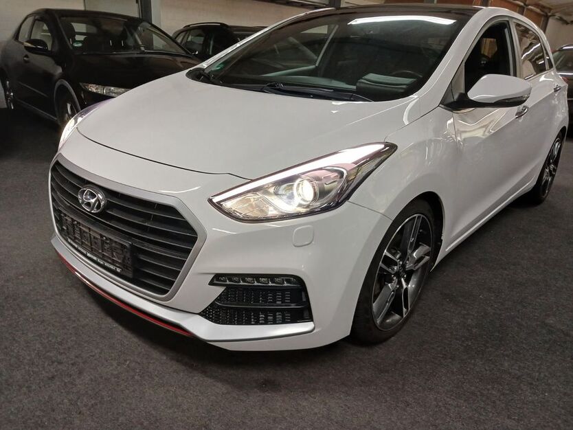 Hyundai i30 98.100 km 12.300 € Rüsselsheim 65428