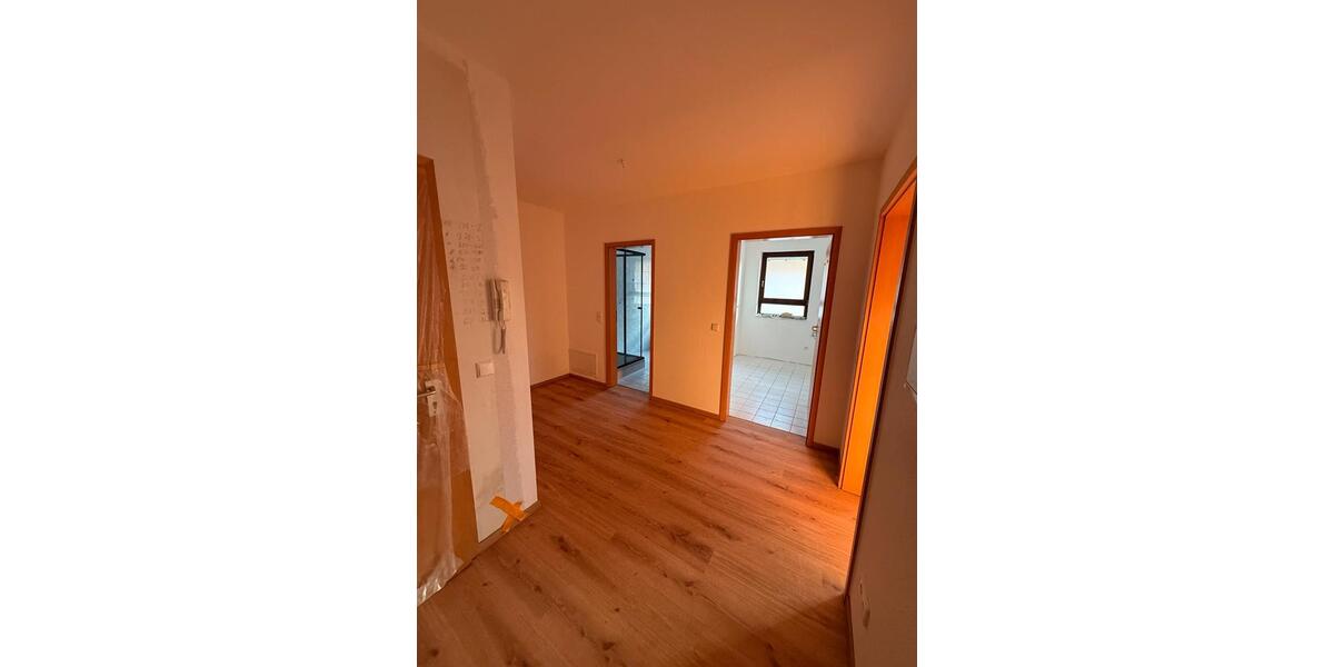 2-ZKB-Wohnung mit Balkon zu vermieten **kernsaniert** 2 zimmer