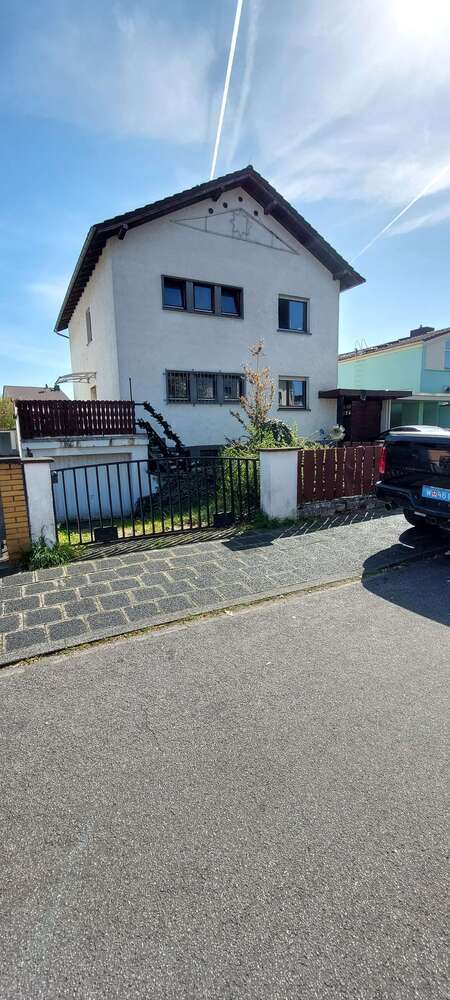 Haus zum Kaufen in Mühlheim 765.000 € 210 m²