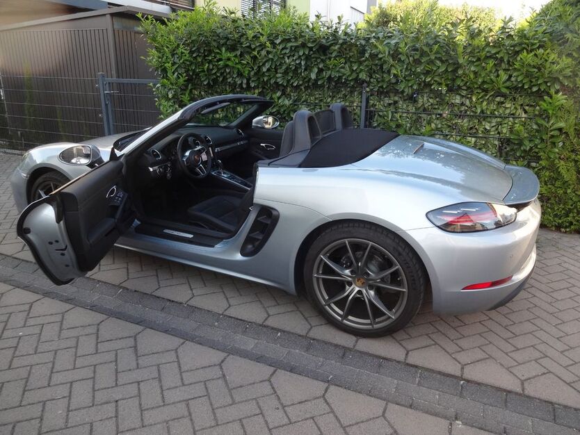 Porsche Boxster 15.000 km 56.700 € Weiterstadt 64331
