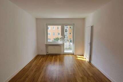 Wohnung Frankfurt Westend Süd - 1 Zimmer, 28 m&sup2;, 596&euro; | Angebot:27129795