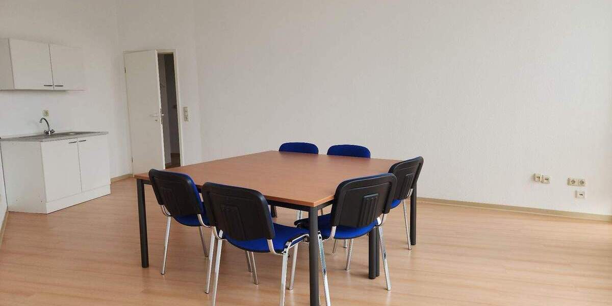 ! Arbeiten und Wohnen unter einem Dach in einer TOP-Büro-Praxisfläche in Rodgau! 3 zimmer