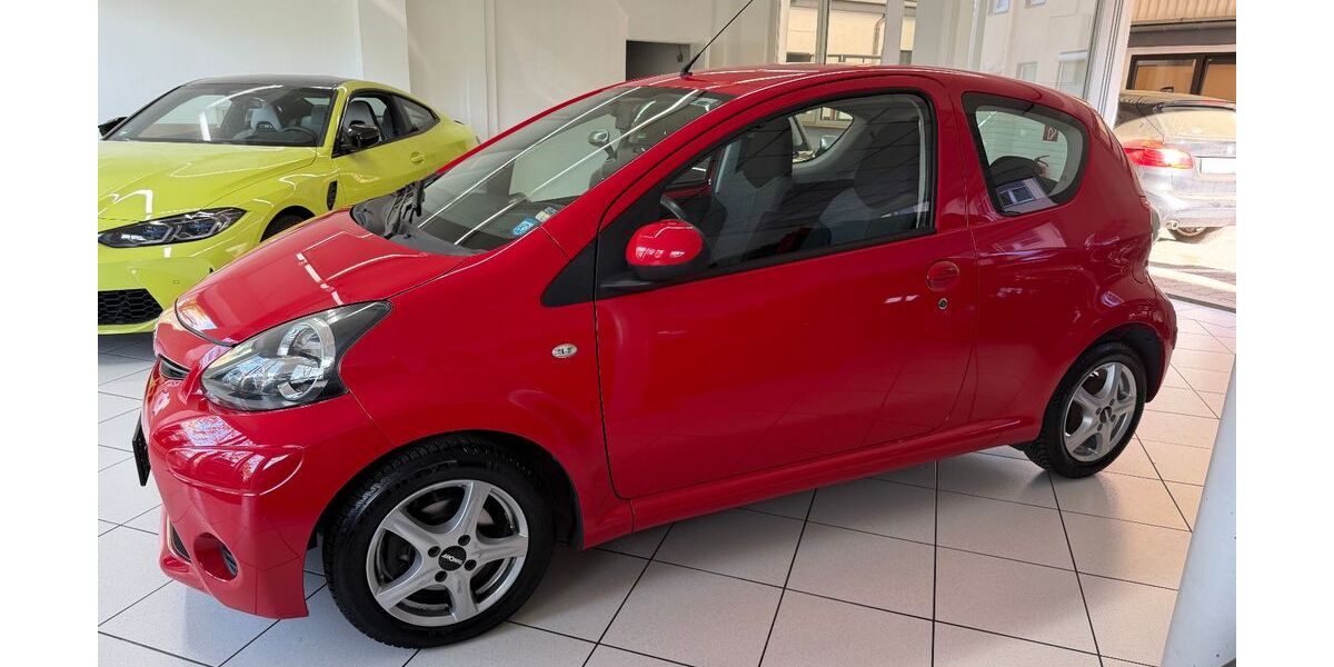Toyota Aygo (X) 81.550 km 6.677 &euro; NEU ISENBURG 63263