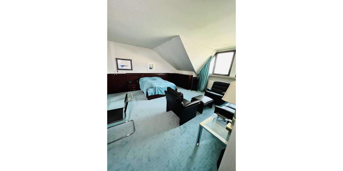 Investmentchance bei Frankfurt: Gewerbegebäude für Büro, Klinik oder Pflege 6 zimmer