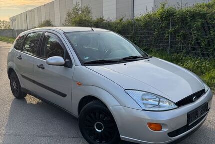 Ford Focus 134.664 km 1.899 &euro; Offenbach 63067