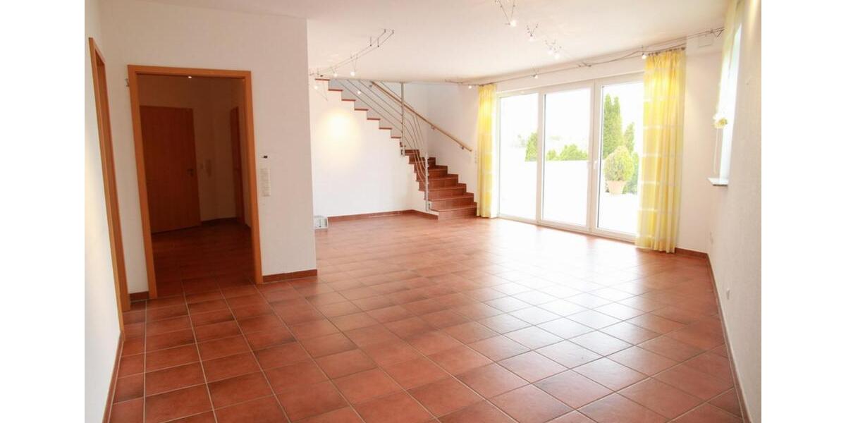 Wohnen und Arbeiten - Maisonette-Wohnung inkl. Büro zimmer