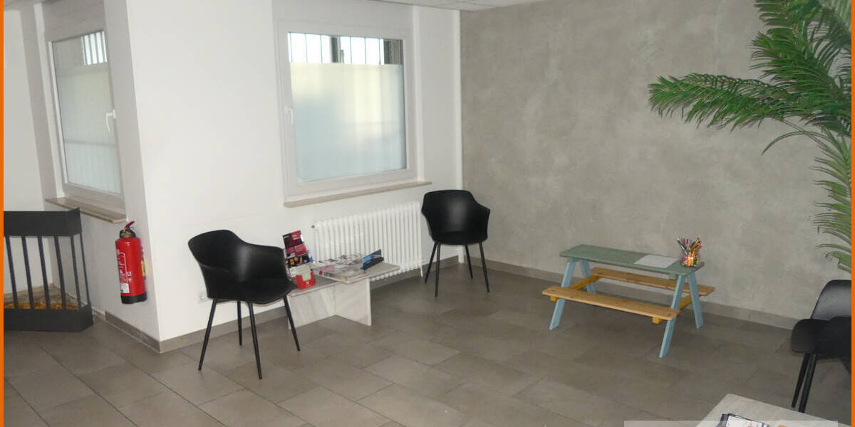 Ebenerdiges Ladenlokal und Büroräume im 1. OG, Lastenfahrstuhl, zentrale Innenstadtlage Hanau Stadt 1 zimmer