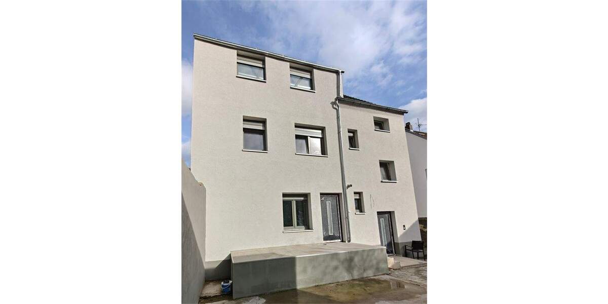 Erstbezug nach A+ Kernsanierung, OG-Wohnung mit vielen Möglichkeiten 4 zimmer