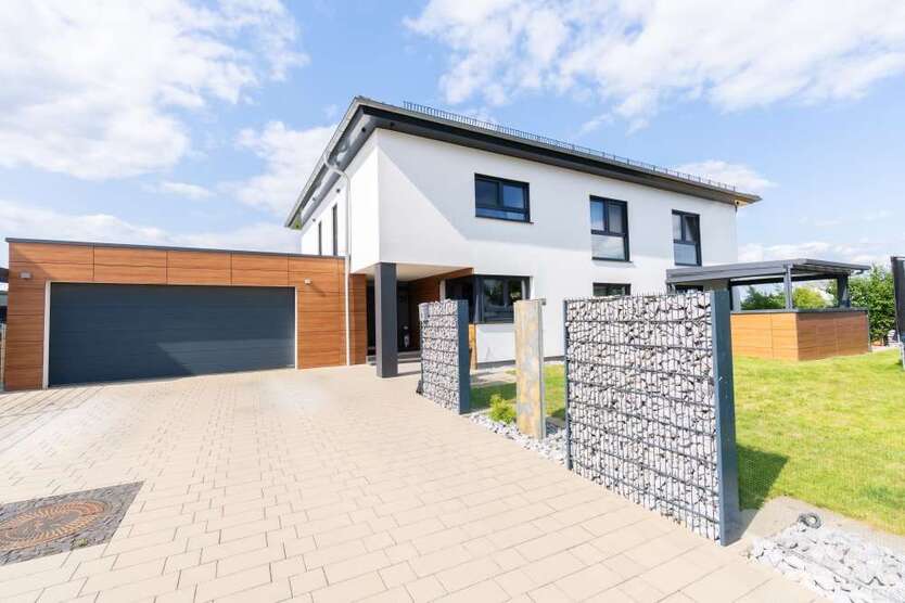 Haus zum Kaufen in Schaafheim 1.300.000 € 284 m²