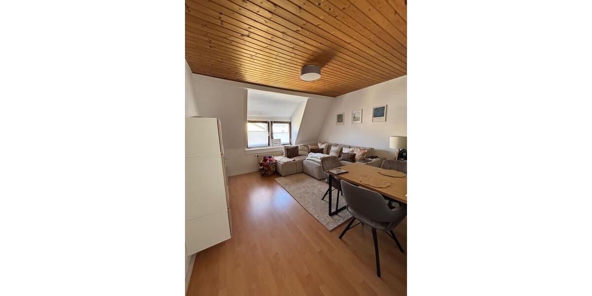Etagenwohnung Offenbach am Main Bürgel - 4 Zimmer, 95 m&sup2;, 900&euro; | Angebot:26246958