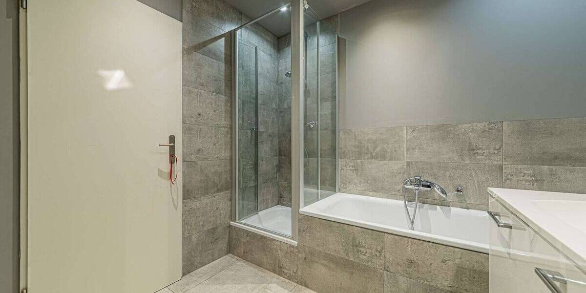 Etagenwohnung Frankfurt am Main Westend-Süd - 3 Zimmer, 92 m&sup2;, 3.850&euro; | Angebot:26289453