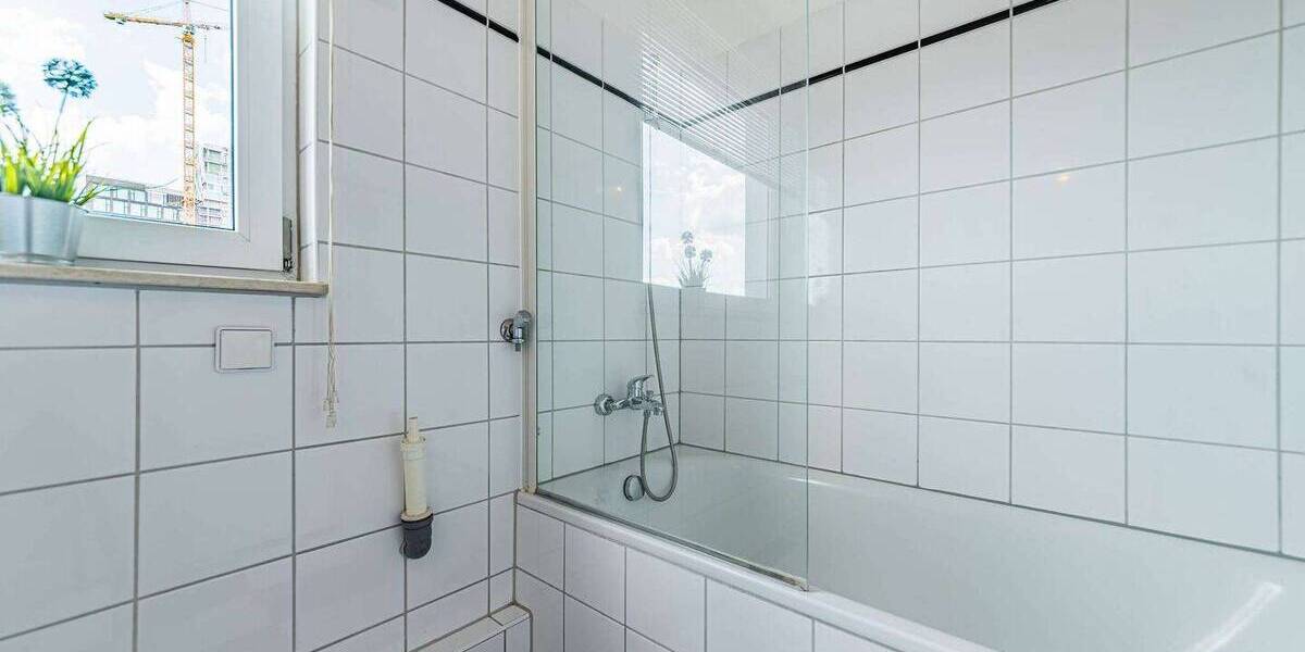 Etagenwohnung Frankfurt am Main Westend-Süd - 2 Zimmer, 45 m&sup2;, 1.920&euro; | Angebot:26289454