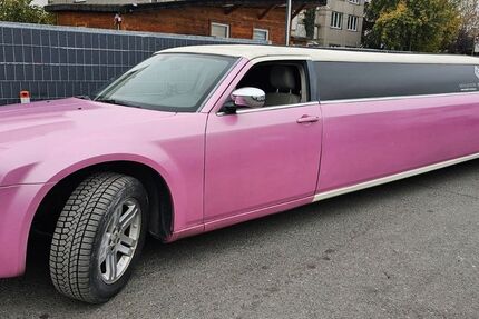 Chrysler 300C 130.500 km 17.900 &euro; Langen 63225