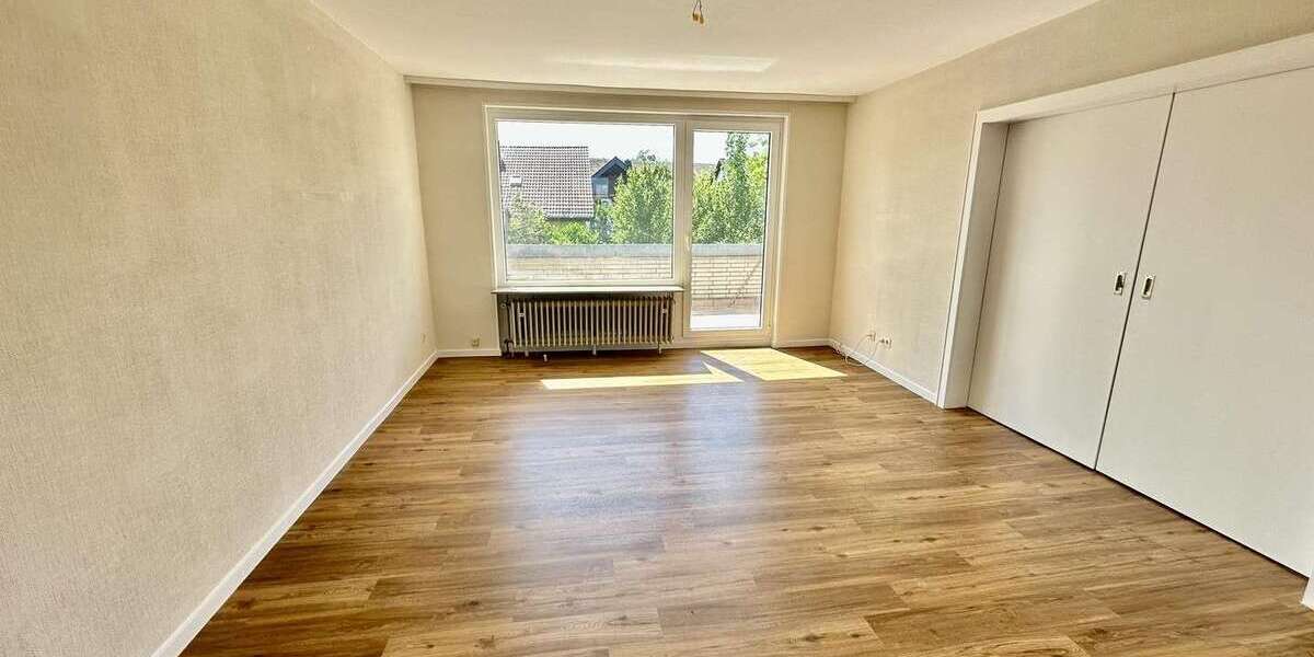 Etagenwohnung Hanau Kesselstadt - 3.5 Zimmer, 101 m&sup2;, 1.000&euro; | Angebot:26047971