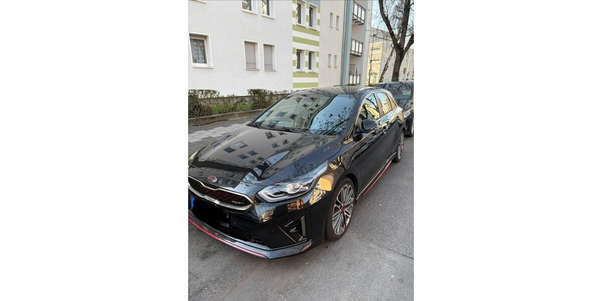 Kia ceed / Ceed 81.000 km 22.850 &euro; Hainburg 63512