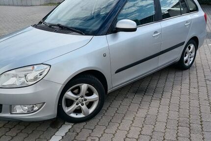 Skoda Fabia 245.000 km 2.999 &euro; Frankfurt 60326