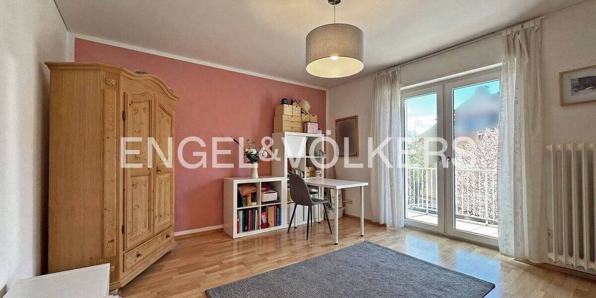 Einfamilienhaus Bad Nauheim - 7 Zimmer, 157 m&sup2;, 850.000&euro; | Angebot:26472969