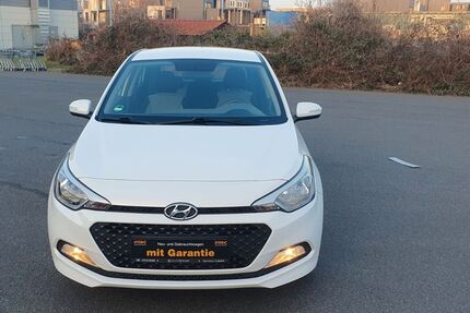 Hyundai i20 82.000 km 7.600 &euro; Frankfurt am Main 60386