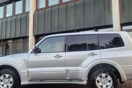 Mitsubishi Pajero 45.000 km 23.900 € Groß Gerau 64521