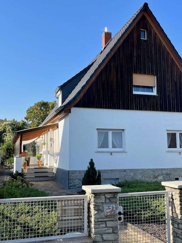 Haus zum Kaufen in Rosbach 650.000 € 175 m²