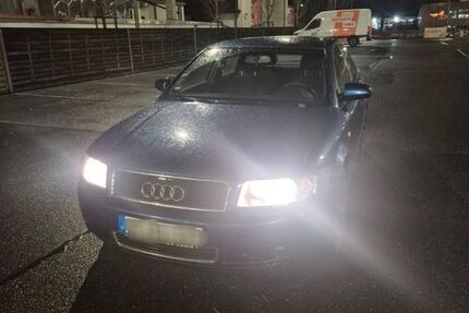 Audi A4 206.000 km 1.300 &euro; Offenbach am Main 63075