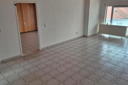 Freigericht–Somborn Ortsmitte| Helle 4-Zimmer-Wohnung im 2. OG zimmer