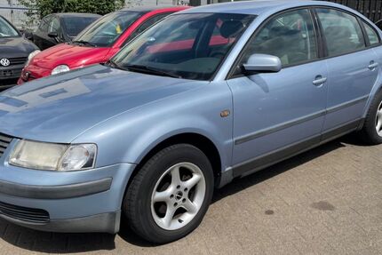 VW Passat 215.000 km 899 &euro; Frankfurt am Main 60314