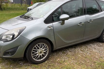 Opel Meriva 151.000 km 1.490 &euro; Stockstadt 63811