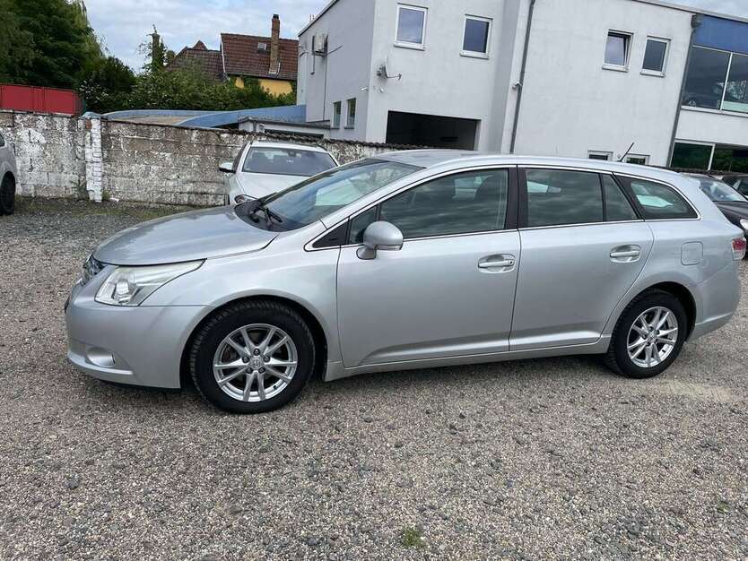 Avensis
