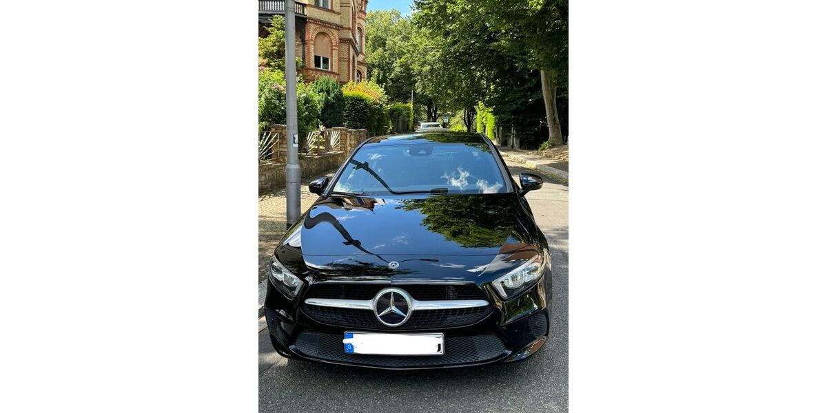 Mercedes-Benz A 180 64.000 km 22.850 &euro; Offenbach am Main 63069
