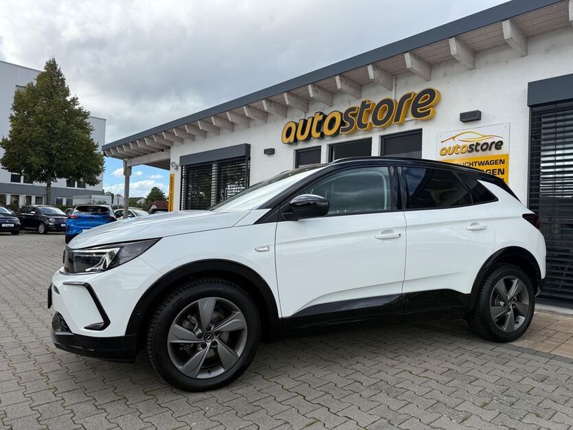 Opel Grandland (X) 13.500 km 24.585 € Großostheim 63762