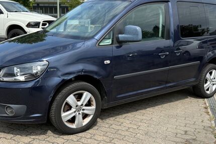 VW Caddy 323.756 km 6.099 &euro; Hanau 63452