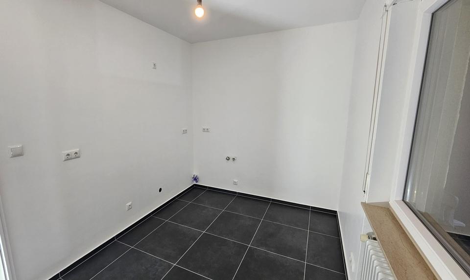 Frisch sanierte, sonnige 2-Zimmer-Wohnung mit Süd-Loggia & TG-Stellplatz – ruhig & zentral 2 zimmer