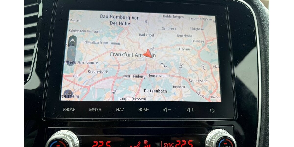 Mitsubishi Outlander PHEV Top 4WD/2Hd/TopZustand 139.100 km 16.999 &euro; Frankfurt 60386