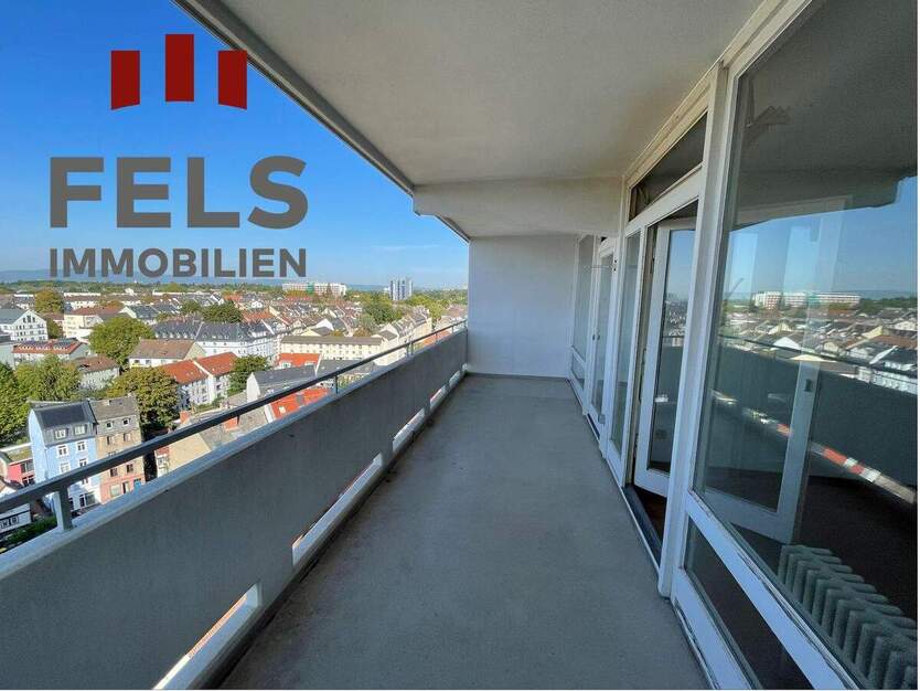 Mehr Skyline-Blick geht nicht - lichtdurchflutete 2-Zimmer-Wohnung in Frankfurt-Bornheim 2 zimmer