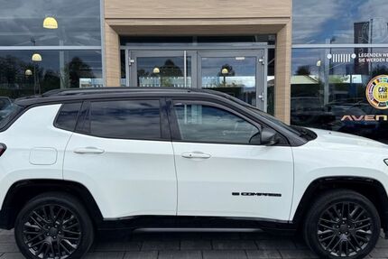 Jeep Compass 90.000 km 21.890 € Aschaffenburg 63741
