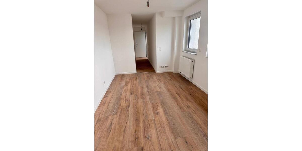 Etagenwohnung Offenbach am Main Hafen - 3 Zimmer, 82 m&sup2;, 1.350&euro; | Angebot:26445238
