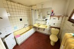 Hofheim: Individualisten aufgepasst. Altbestand mit großem Grundstück, oder zusätzlichem Bauplatz - Einfamilienhaus Hofheim | Angebot:26084064