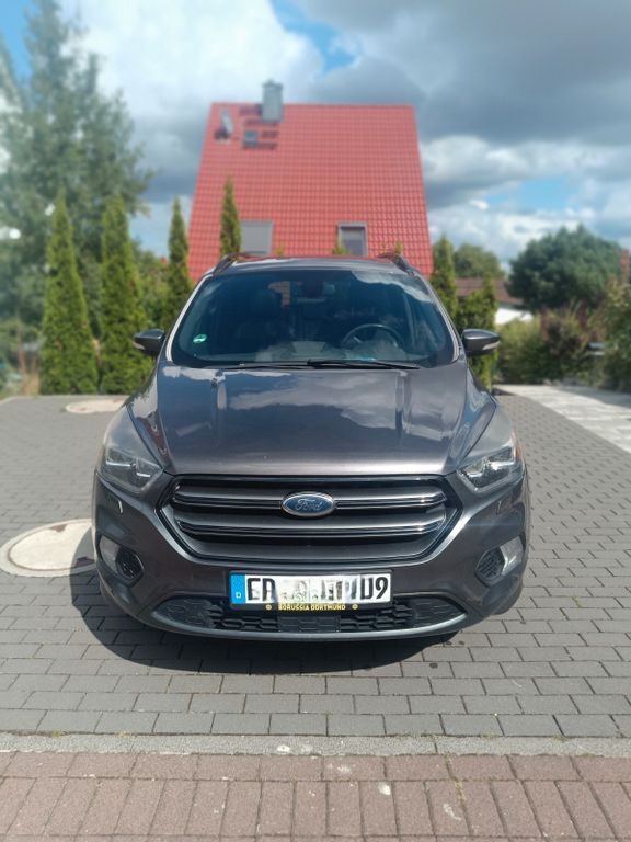 Ford Kuga 113.000 km 13.500 € Friedberg 61169