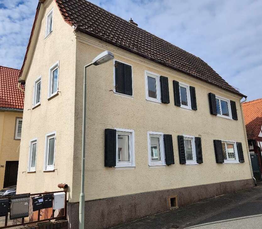Haus zum Mieten in Frankfurt am Main 1.300 € 90 m²